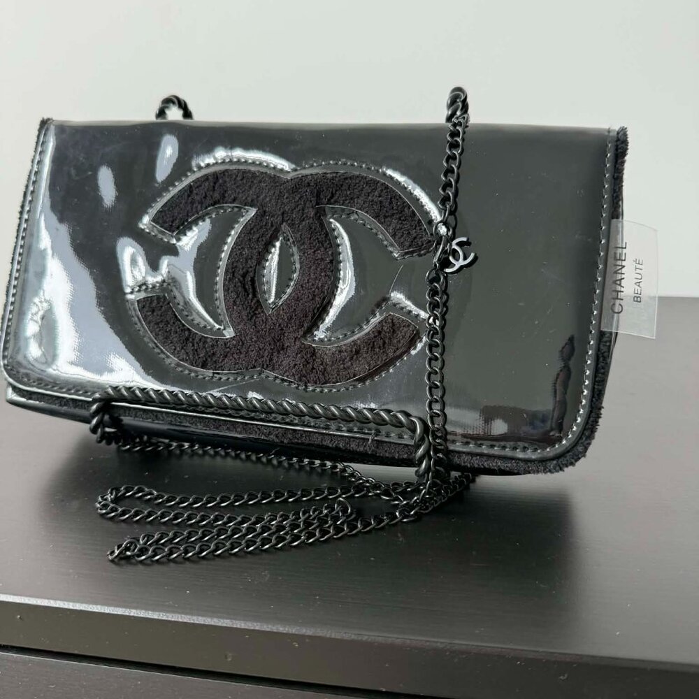 Chanel Beauté VIP Crossbody Bag | Black Chain Strap | Mini Pouch | Logo